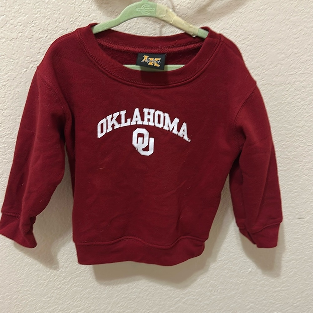 3/30$ university of Oklahoma sweatshirt